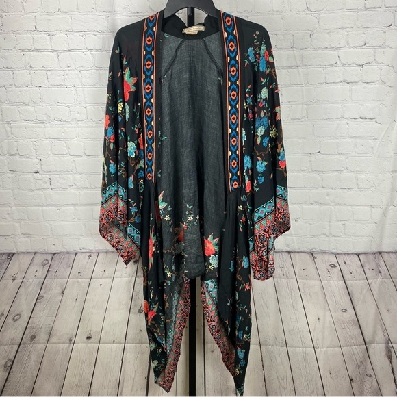 Flying Tomato Tops - Flying Tomato Black Embroidered Kimono Top Size M/L